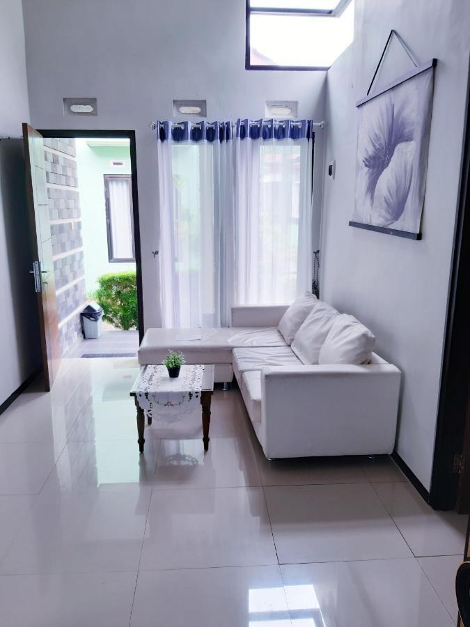 Villa Petit Tour Batu  Eksteriør billede